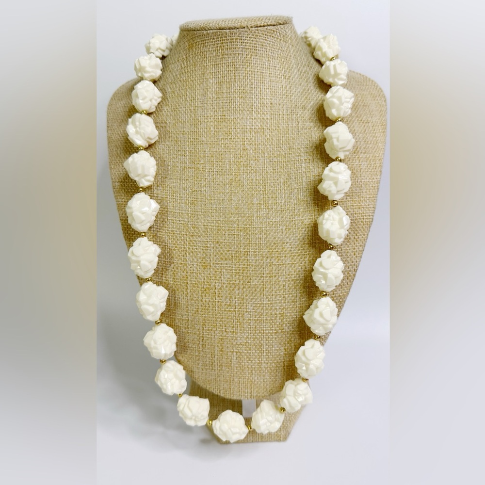 Cream Acrylic/Lucite Rocks Necklace Statement Wilma Flintstone Vintage 28 inch
